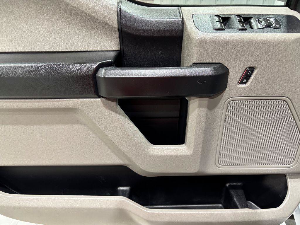 Used 2018 Ford F250 XL w/ Power Equipment Group AWD/4WD image 16