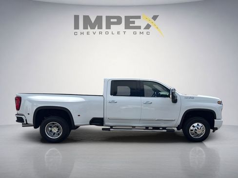 New 2026 Chevrolet Silverado 3500 High Country w/ Technology Package AWD/4WD image 6