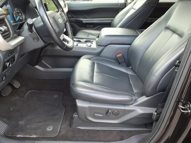 Used 2023 Ford Expedition XLT AWD/4WD image 12