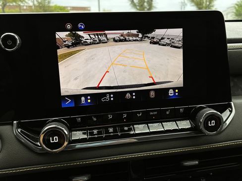 Used 2024 Chevrolet Colorado ZR2 w/ ZR2 Convenience Package III image 20