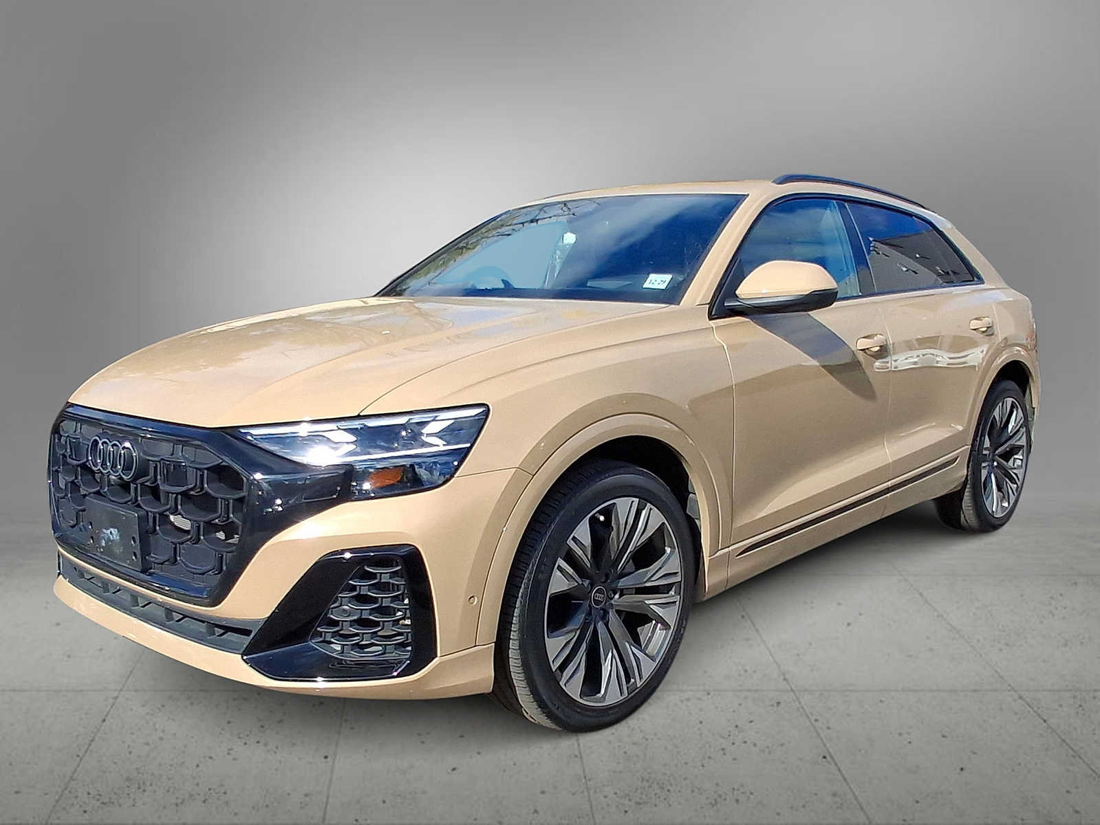 Certified 2025 Audi Q8 Prestige AWD/4WD image 4