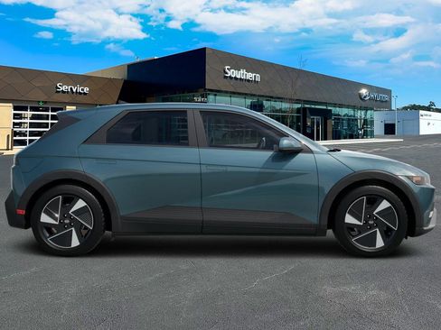 New 2026 Hyundai Ioniq 5 SE image 7