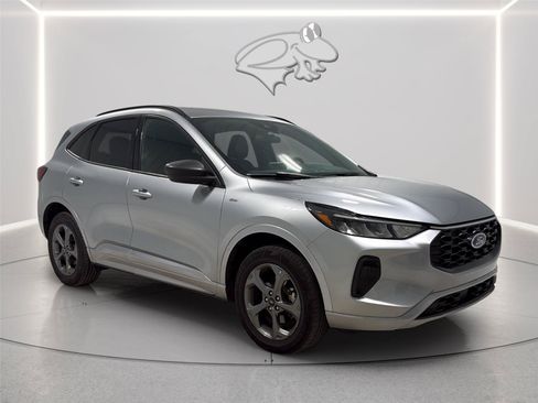 Certified 2024 Ford Escape ST-Line AWD/4WD image 7