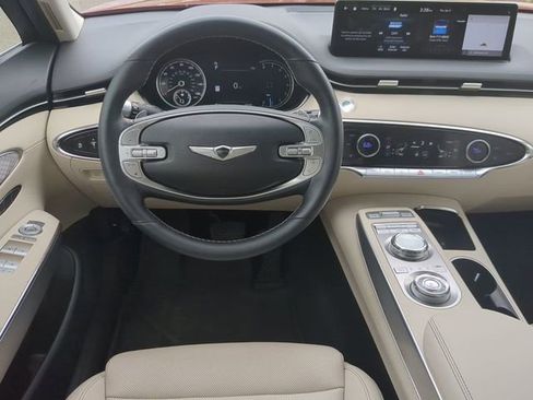 Used 2023 Genesis GV70 2.5T w/ Select Package image 15