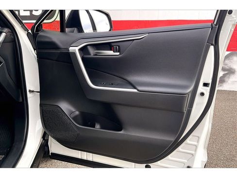 Used 2020 Toyota RAV4 XSE image 20