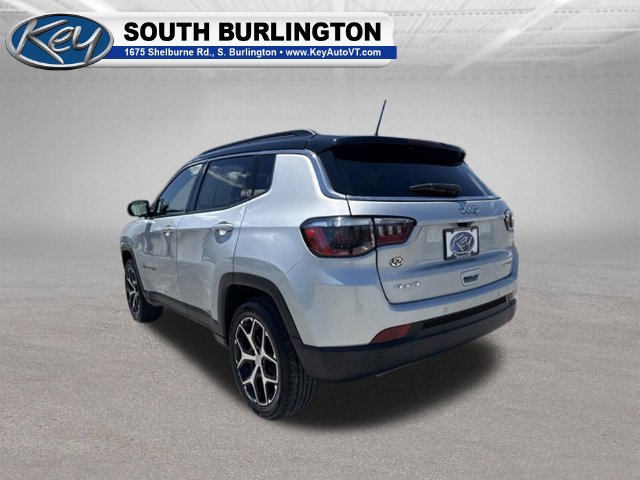 Used 2024 Jeep Compass Limited AWD/4WD image 4
