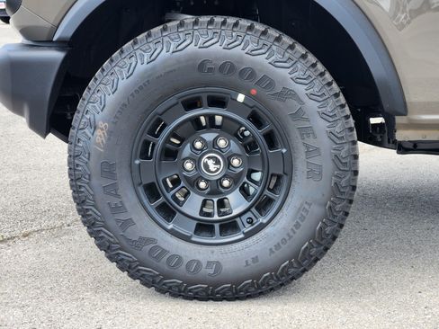 New 2026 Ford Bronco 4-Door w/ Sasquatch Package AWD/4WD image 8