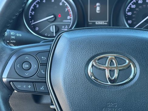 Used 2023 Toyota Camry SE image 21