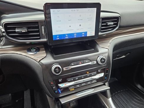 Used 2020 Ford Explorer Limited image 12