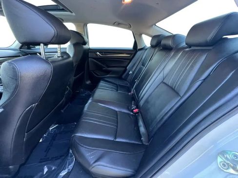 Used 2019 Honda Accord Touring image 14