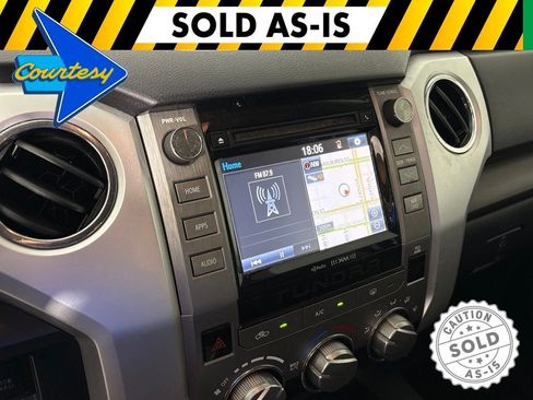 Used 2018 Toyota Tundra SR5 w/ SR5 Upgrade Package AWD/4WD image 24