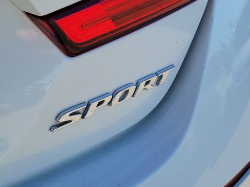 Used 2022 Honda Accord Sport image 8