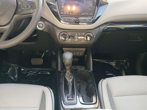 Used 2022 Chevrolet TrailBlazer LT w/ Convenience Package FWD image 15