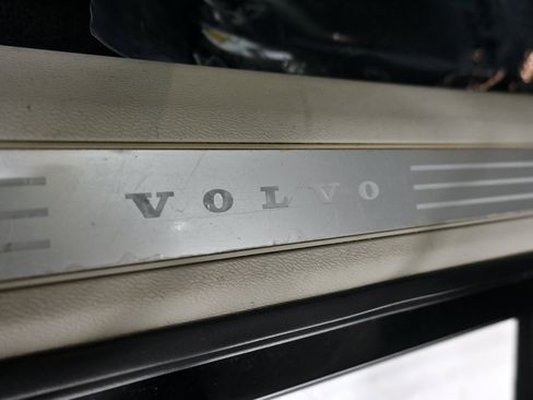 Used 2018 Volvo XC60 T5 Momentum w/ Vision Package AWD/4WD image 28