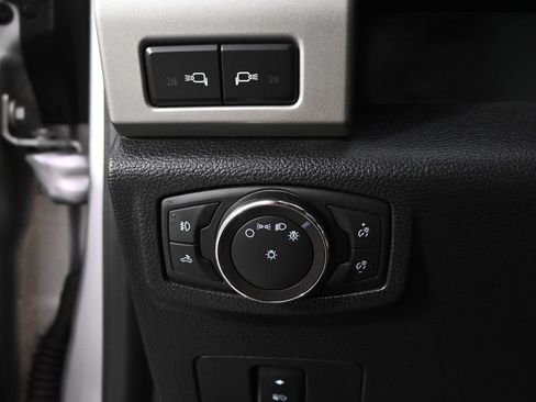 Used 2019 Ford F250 Lariat AWD/4WD image 24