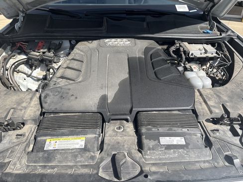 Used 2018 Audi Q7 3.0T Premium Plus AWD/4WD image 34
