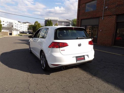Used 2015 Volkswagen GTI S image 4