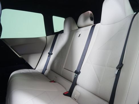 Used 2025 BMW iX xDrive50 image 16