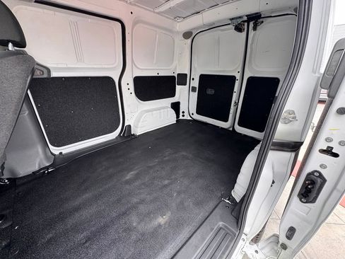 Used 2019 Nissan NV200 SV w/ Navigation Package FWD image 21