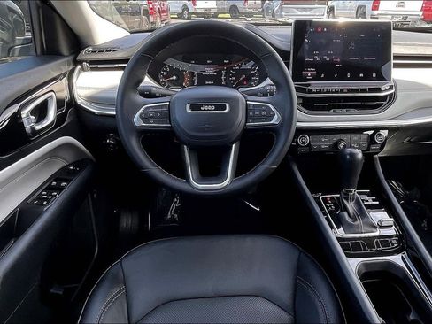 Used 2022 Jeep Compass Limited AWD/4WD image 10