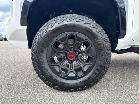 Used 2026 Toyota Tacoma TRD Pro AWD/4WD image 8