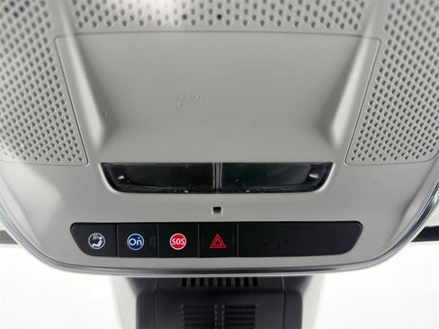 New 2026 GMC Terrain Denali w/ LPO, Floor Liner Package image 25