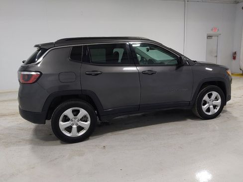 Used 2018 Jeep Compass Latitude w/ Popular Equipment Group image 10