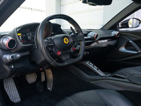 Used 2020 Ferrari 812 Superfast RWD image 29