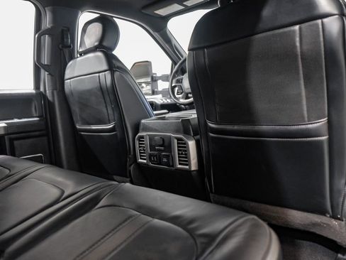 Used 2019 Ford F250 Platinum w/ Platinum Ultimate Package image 38