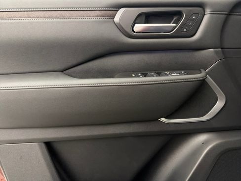 New 2026 Nissan Armada Platinum image 15