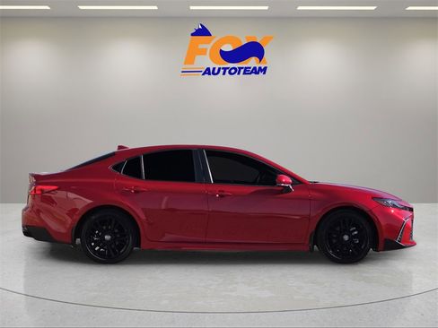 Certified 2025 Toyota Camry SE image 6