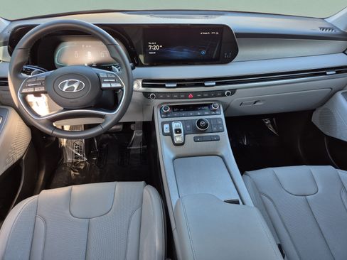 Used 2025 Hyundai Palisade SEL FWD image 13