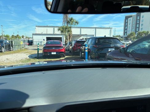 Used 2025 Nissan Pathfinder SV image 18