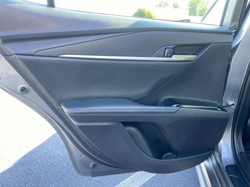 Used 2025 Toyota Camry XSE FWD image 10