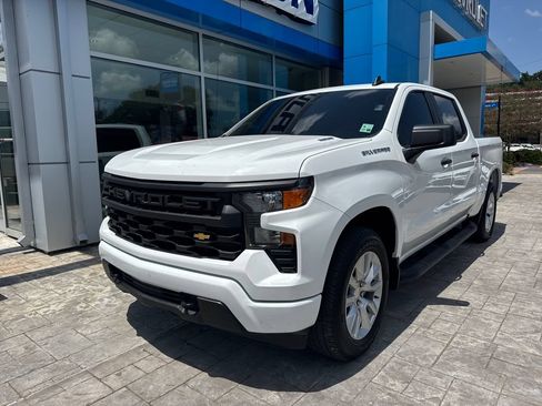 Used 2025 Chevrolet Silverado 1500 Custom RWD image 3
