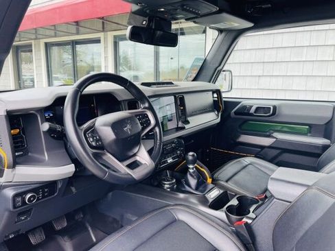 Used 2023 Ford Bronco Badlands w/ Sasquatch Package AWD/4WD image 7