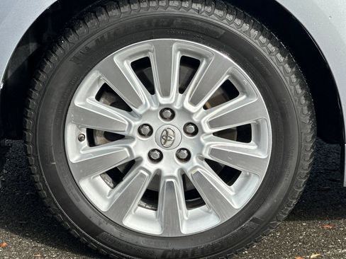 Used 2015 Toyota Sienna Limited Premium image 39