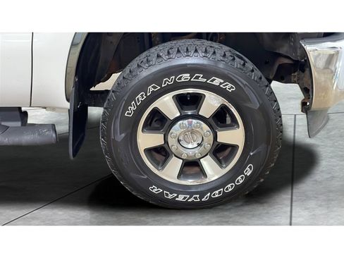 Used 2016 Ford F250 Lariat w/ Lariat Ultimate Package image 20