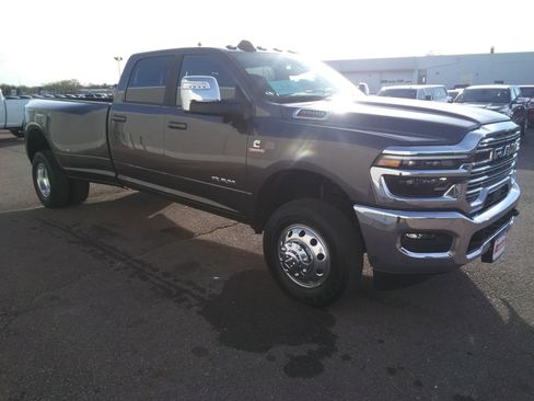 New 2026 RAM 3500 Laramie w/ Towing Technology Group image 4