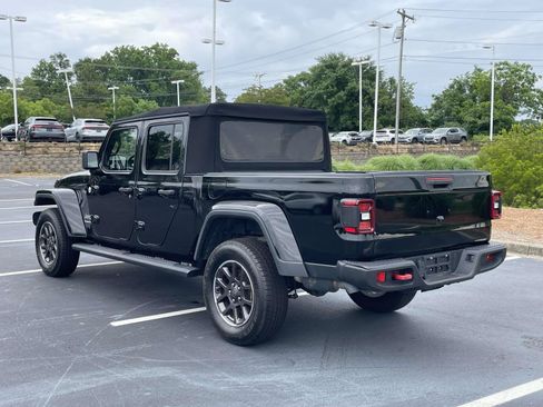Used 2020 Jeep Gladiator Overland AWD/4WD image 5