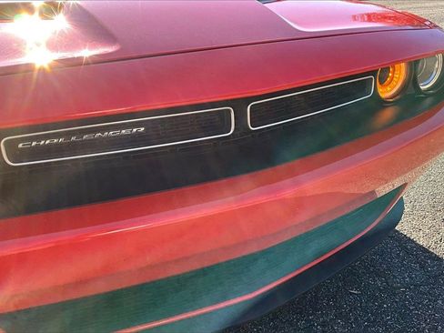 Used 2018 Dodge Challenger SXT w/ Sound Group image 28