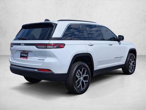 New 2025 Jeep Grand Cherokee Limited image 5