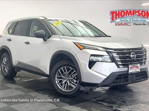 Used 2024 Nissan Rogue S AWD/4WD image 1