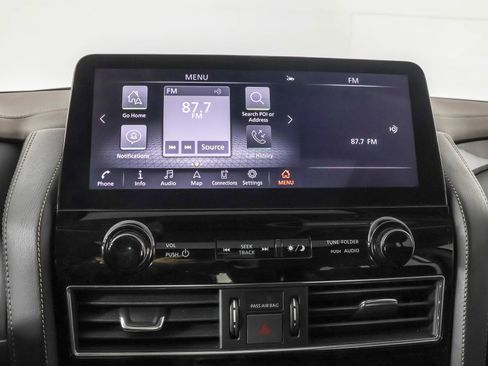 Used 2024 Nissan Armada Platinum w/ Captain's Chairs Package image 30