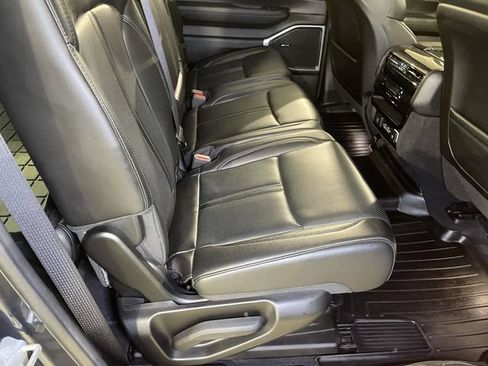 Used 2022 Jeep Wagoneer Series I w/ Premium Group I AWD/4WD image 22
