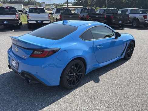 Used 2022 Toyota GR86 Premium w/ ALL Weather Mat Package (TMS) RWD image 7