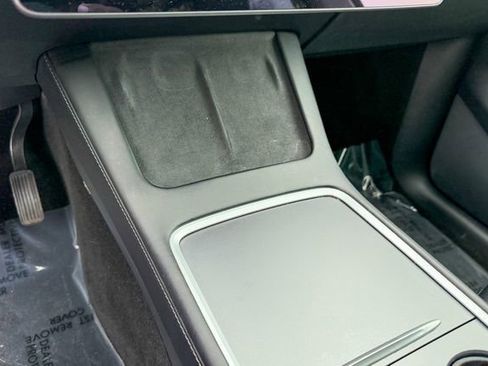 Used 2021 Tesla Model Y Long Range image 28