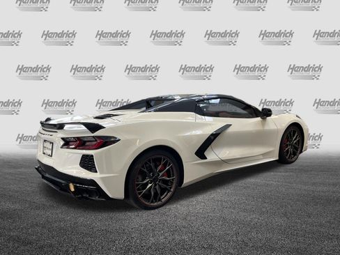 Used 2023 Chevrolet Corvette Stingray Premium Conv w/ Z51 Performance Package RWD image 10