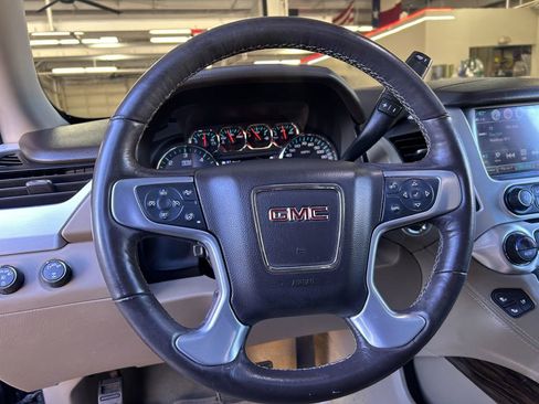 Used 2018 GMC Yukon SLT w/ Premium Edition image 6