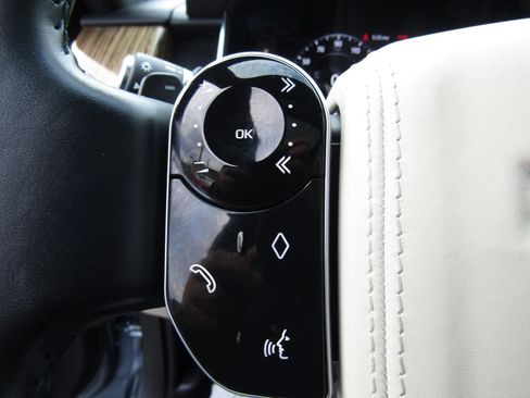 Used 2021 Land Rover Range Rover P525 Westminster Edition LWB image 35